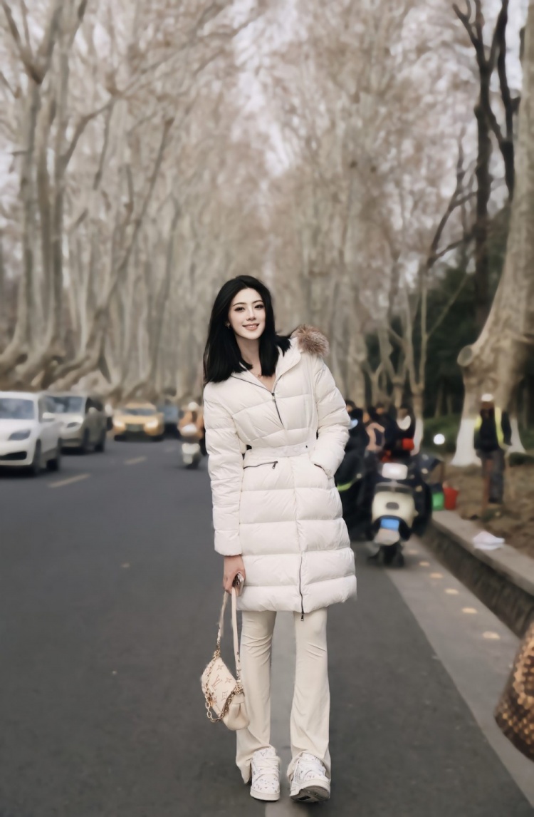  煙雨下江南！卓識游南京：卿言一句梧桐美 吾種梧桐滿京城
