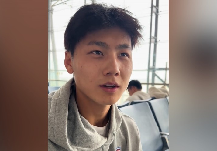  為何半場過后不久被換下？毛偉杰：兩條腿特別緊，李導(dǎo)怕我受傷