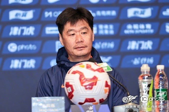  李霄鵬：希望明天比賽能打出一些新的東西，取得一個(gè)好的結(jié)果