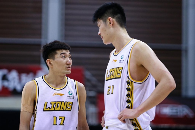  本賽季主場金身告破！張寧上籃絕殺 廣廈12連勝&主場19連勝遭終結(jié)