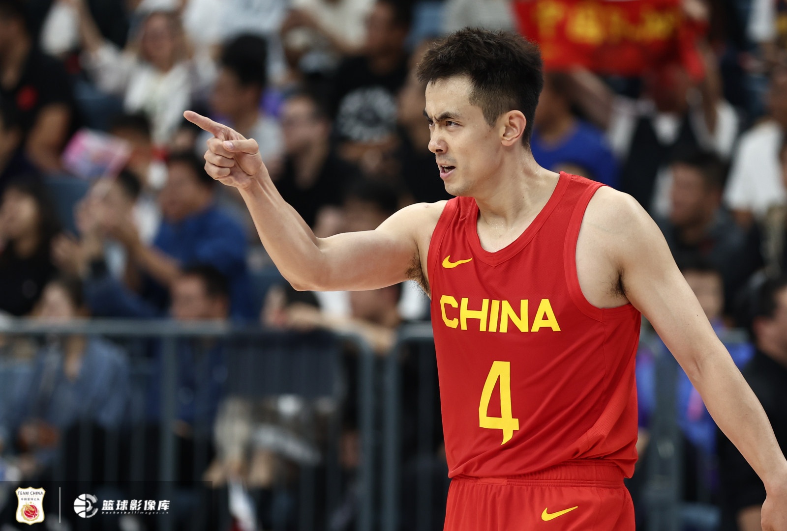  攻防俱佳！趙繼偉半場拿到6分1板4助2斷 正負值+14